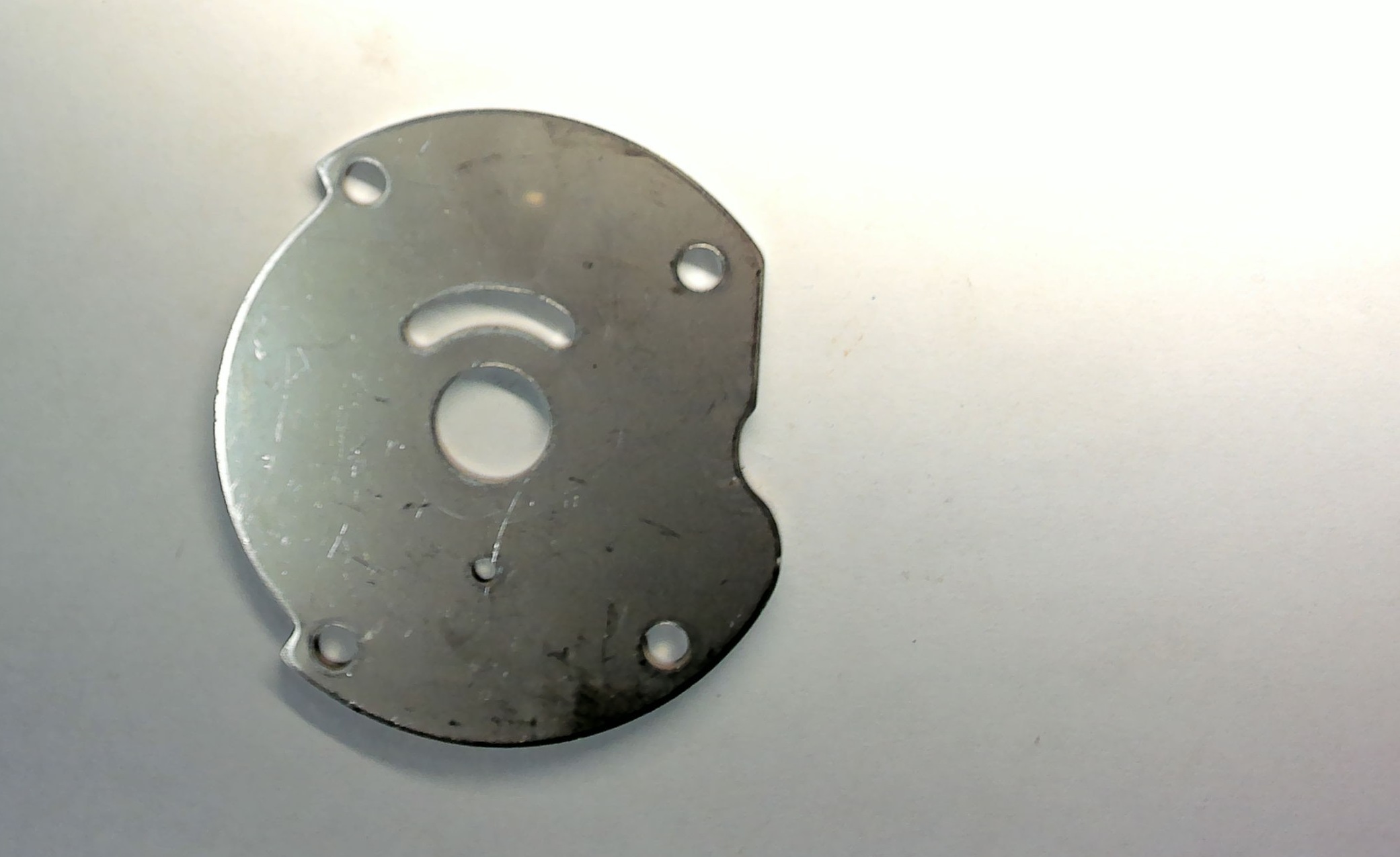 305303 OMC Johnson Evinrude Outboard Water Pump Plate