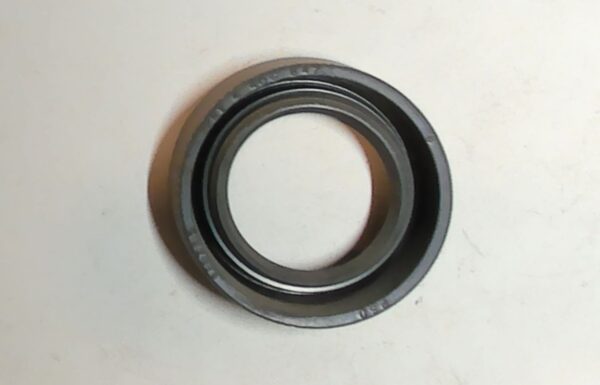 3852548 OMC Johnson Evinrude Oil Seal