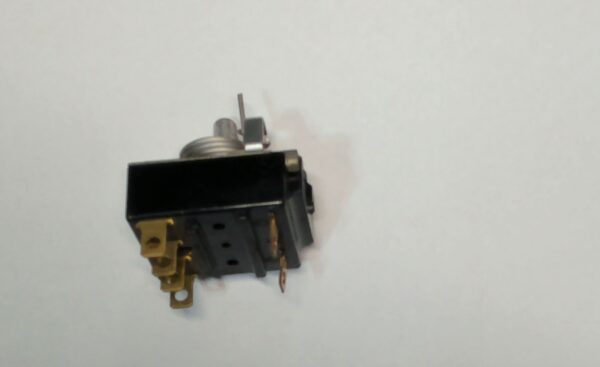 396487 OMC Johnson Evinrude Outboard Switch Assembly